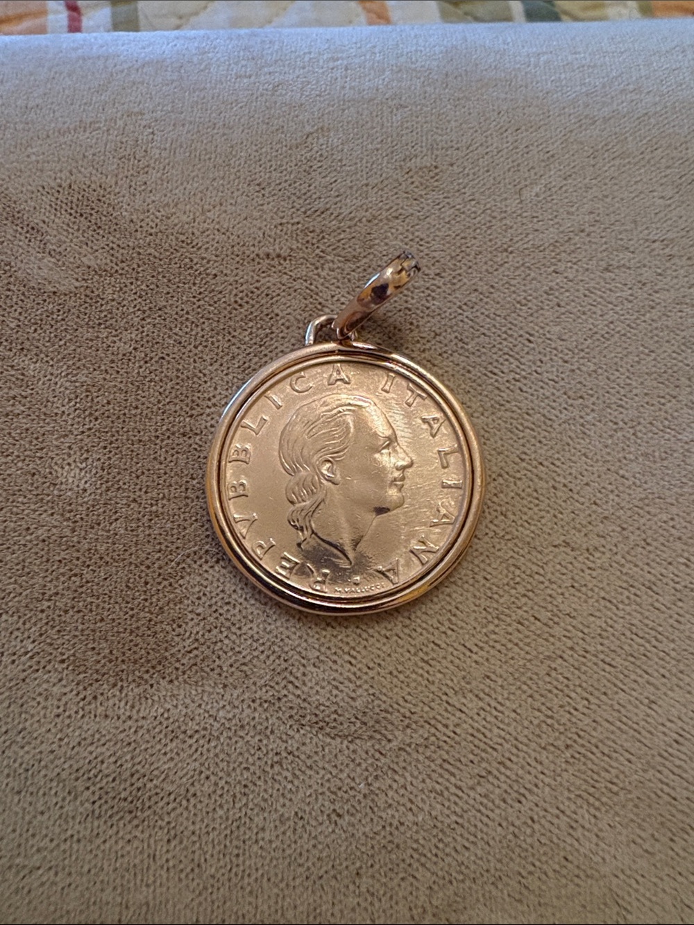 QVC Bronzo Coin Italian Pendant rose gold plated